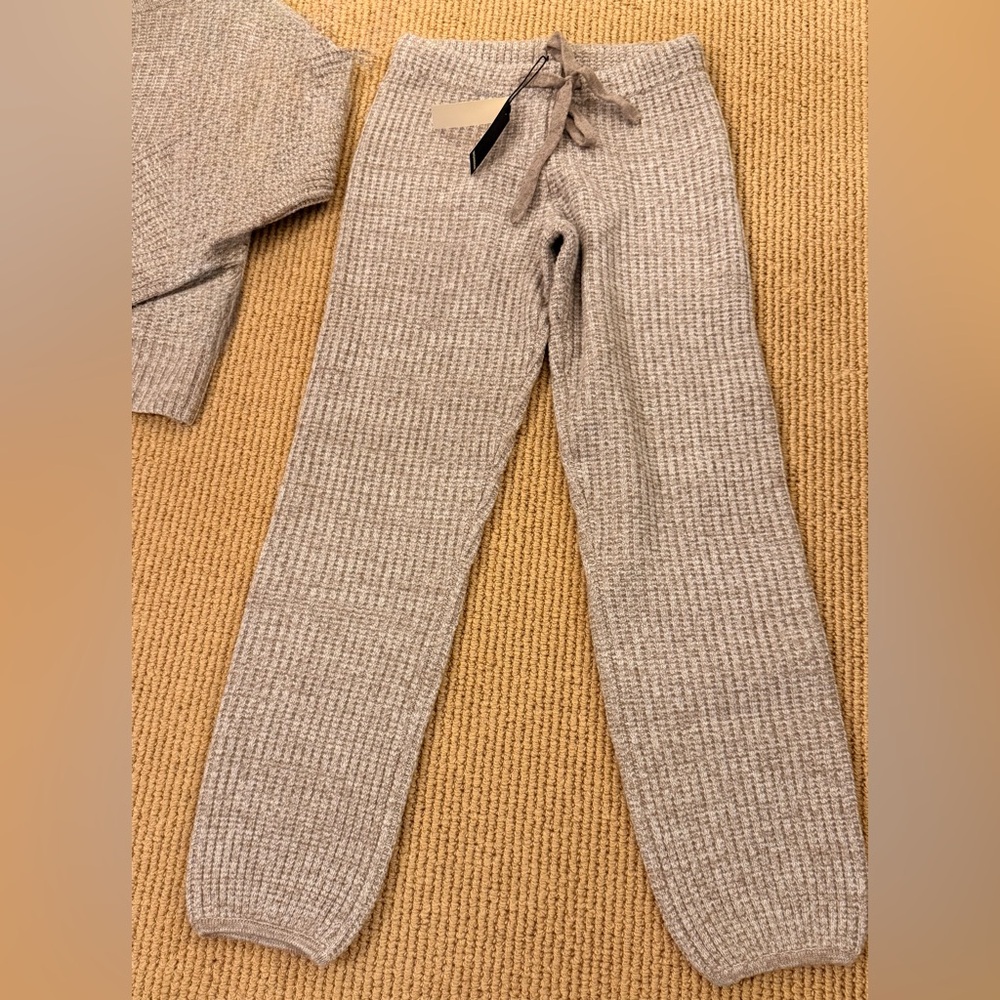 NWT Monrow Women's Wool Cash Space Dye Vintage top and pants size XS - Picture 15 of 15